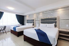 Bayside Taj Hotel