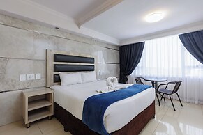 Bayside Taj Hotel