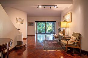 Beautiful Historic Stand Alone House