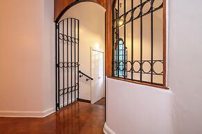 Beautiful Historic Stand Alone House