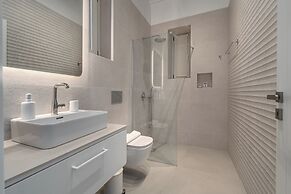 Rabagas Suites