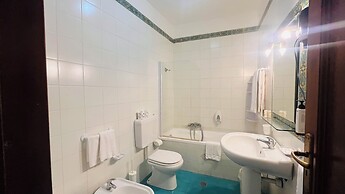 BAY PALACE MAZZARO'