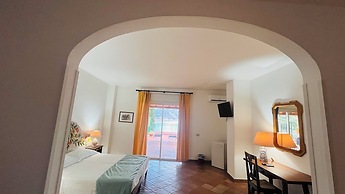 BAY PALACE MAZZARO'