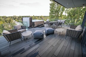 BJ81 Suite Hotel