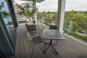 BJ81 Suite Hotel
