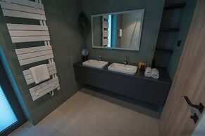 BJ81 Suite Hotel