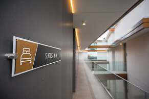BJ81 Suite Hotel