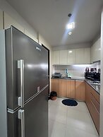 MACTAN NEWTOWN 1-BEDROOM W/ BALCONY & POOL ACCESS