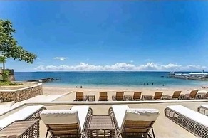 MACTAN NEWTOWN 1-BEDROOM W/ BALCONY & POOL ACCESS