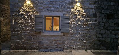 VIU2 Castle