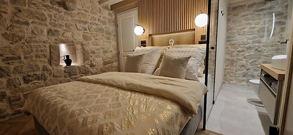 VIU2 Castle
