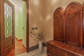 Daisy Home in Varenna