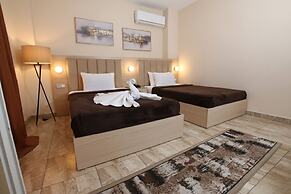 City Star Hotel