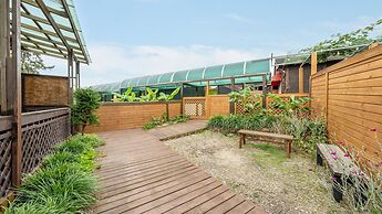 Boryeong Hiddenvillage Dokchae Poolvilla