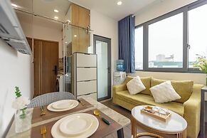 LUMI Hotel & Apartment