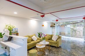 LUMI Hotel & Apartment