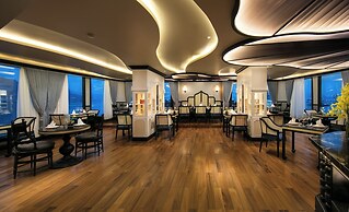 Le Journey Luxury Cruise