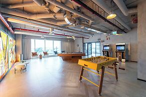 Cozy 2BD Work in Style Dubai Hills