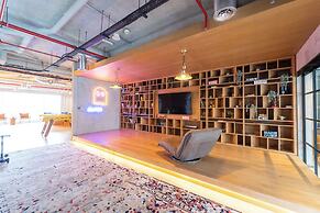 Cozy 2BD Work in Style Dubai Hills