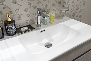 NEW Lisiting | Miracle Garden | Great Location