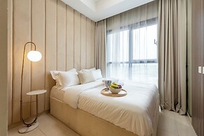 Chic 2BR Urban Escape in Aykon City