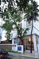 HOTEL MUMBAI HOUSE MINDSPACE MALAD