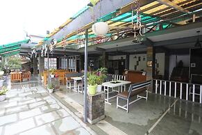 Hotel Surbhi