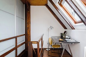 Lumina 2-level charming apart