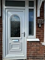 Hartlepool - 2 Bedroom - Near Seaside - Sleeps 5