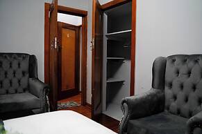 Aqua Guest House