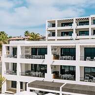 Oceanfront 2bd Penthouse