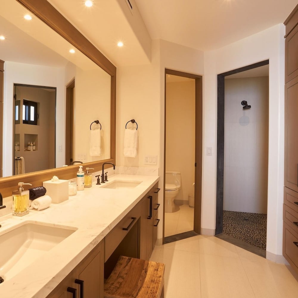 2BD Oceanfront Penthouse