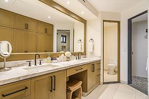 Oceanview 2BD Residence With a Spacious Terrace