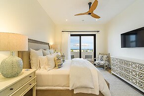 Oceanview 2BD Residence With a Spacious Terrace