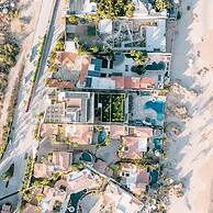 Oceanfront Spacious 3bd Residence