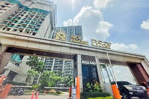 Good Designed And Restful Studio Sky House Bsd Apartment