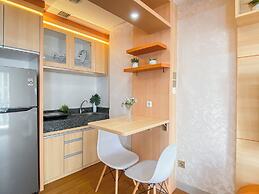 Good Place And Spacious Studio Transpark Cibubur Apartment