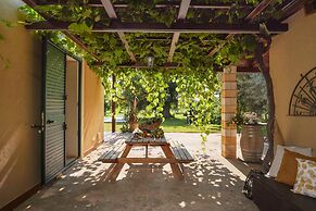 Casale Della Pergola Eco-friendly by the sea