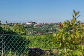 Antico Casale Vignale Stunning View and Pool