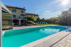 Antico Casale Vignale Stunning View and Pool