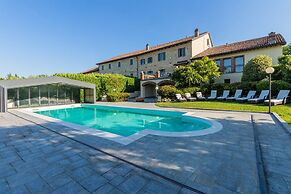 Antico Casale Vignale Stunning View and Pool