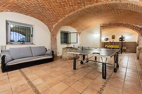 Antico Casale Vignale Stunning View and Pool