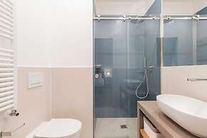 Casa Isella Stylish and Tranquil