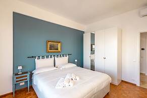 Sky & Sea Apartment by Wonderful Italy