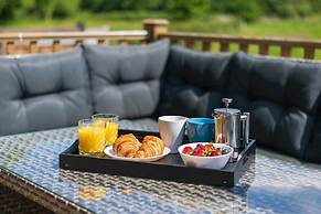 Woods Meadow Glamping