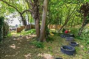 Woods Meadow Glamping