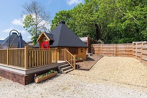 Woods Meadow Glamping