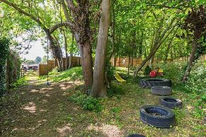Woods Meadow Glamping
