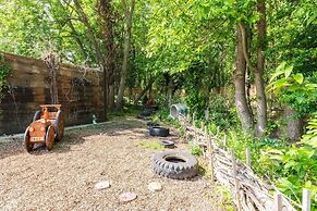 Woods Meadow Glamping