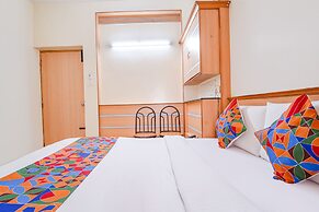 Fabhotel Ess Paradise